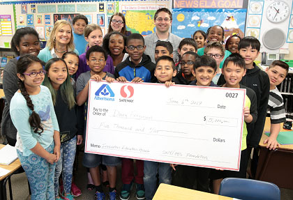 Thousands Given in Grants to Washington State Teachers
